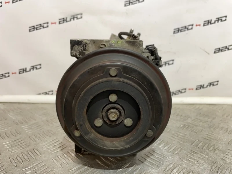Компрессор кондиционера Infiniti Fuga 92600EG00C Y50 3.5