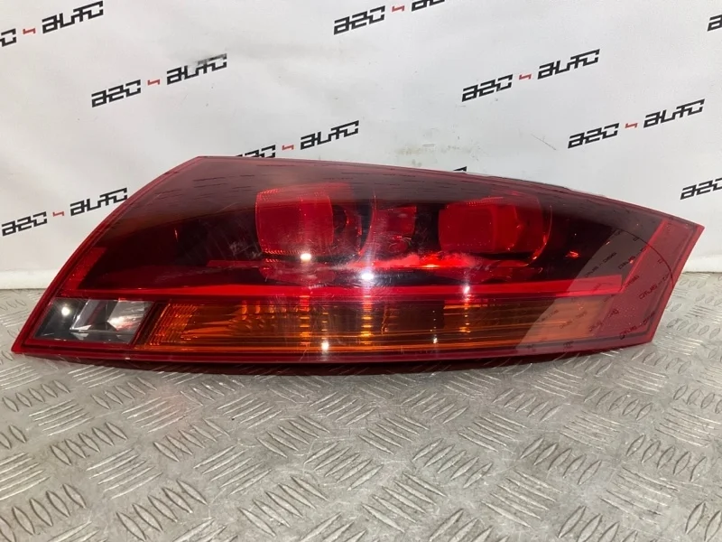Фонарь Audi TT 8J0945096C 8J, правый