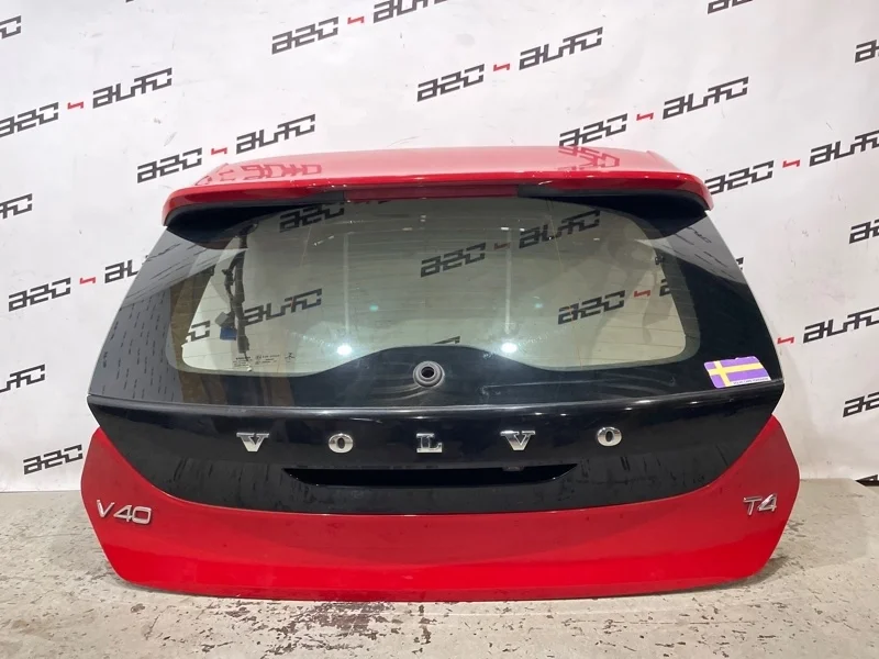 Крышка багажника Volvo V40 2014 31457727 2