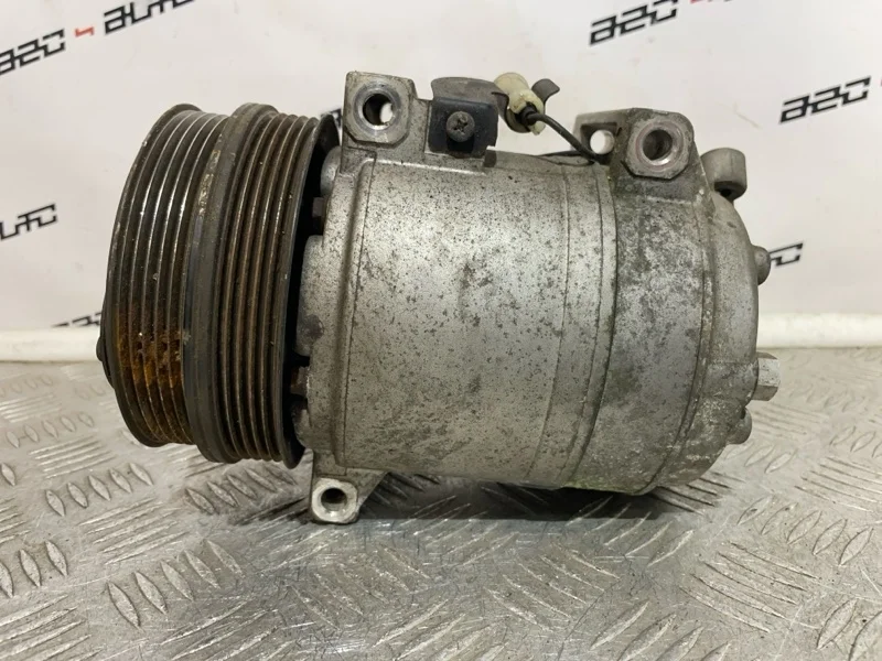 Компрессор кондиционера Volvo S40 30761390 1 2.4