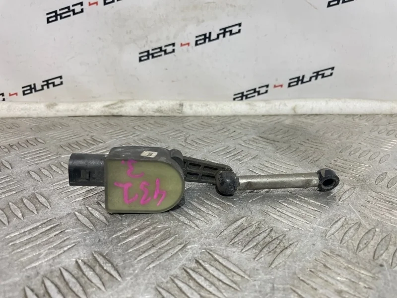 Датчик положения кузова Volkswagen Golf 2008 1T0907503 5, задний