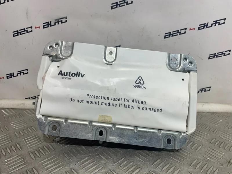 Подушка безопасности пассажира Volvo XC70 2008 31271211 2