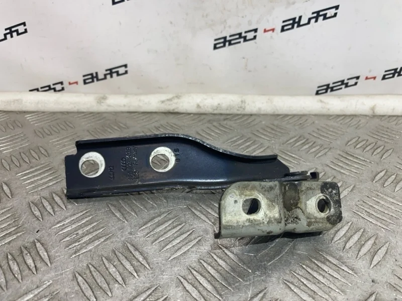 Петля капота Audi A3 2013 8P0823302B 8P, правая