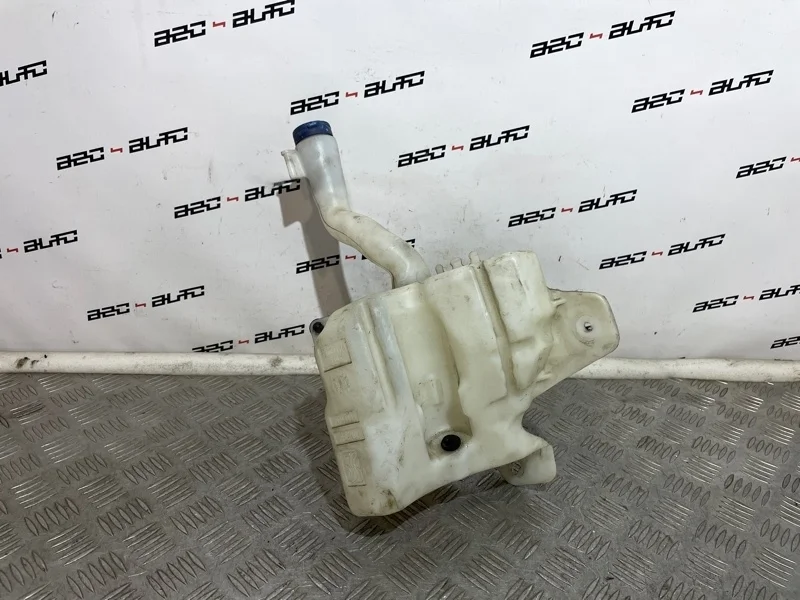 Бачок омывателя Fiat Grande Punto 2008 55702892 3 1.4