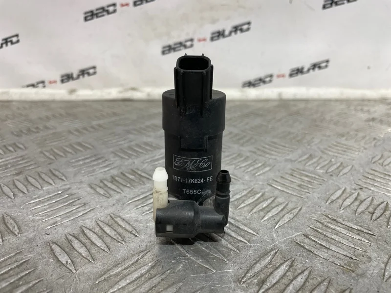 Насос стеклоомывателя Volvo XC70 2008 31349228 2