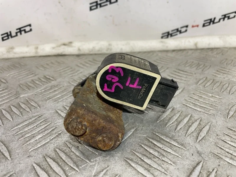 Датчик положения кузова Volvo XC60 2011 8G9N3C097AA 1, передний