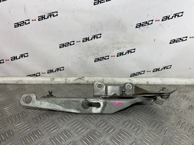 Петля капота Volvo XC70 2008 31250186 2, правая