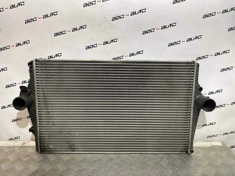 Интеркулер Volvo XC70 2004 8671694 1 2.5