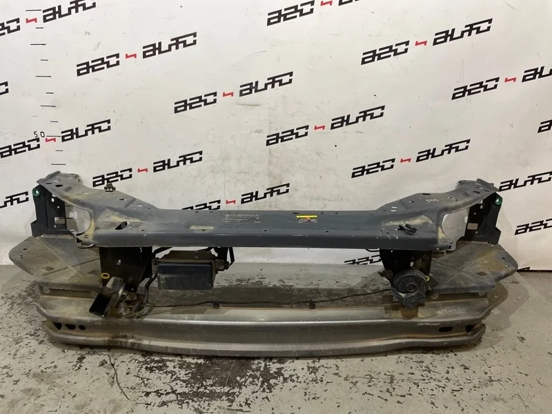 Передняя панель рамка радиатора Volvo XC70 2008 31335558 2 3.2