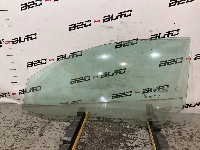 Стекло Volvo C30 2007 31386659 1, левое