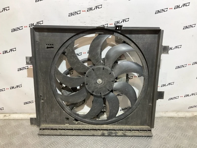 Диффузор Nissan Juke 2013 272061KC0A NF15 MR16DDT