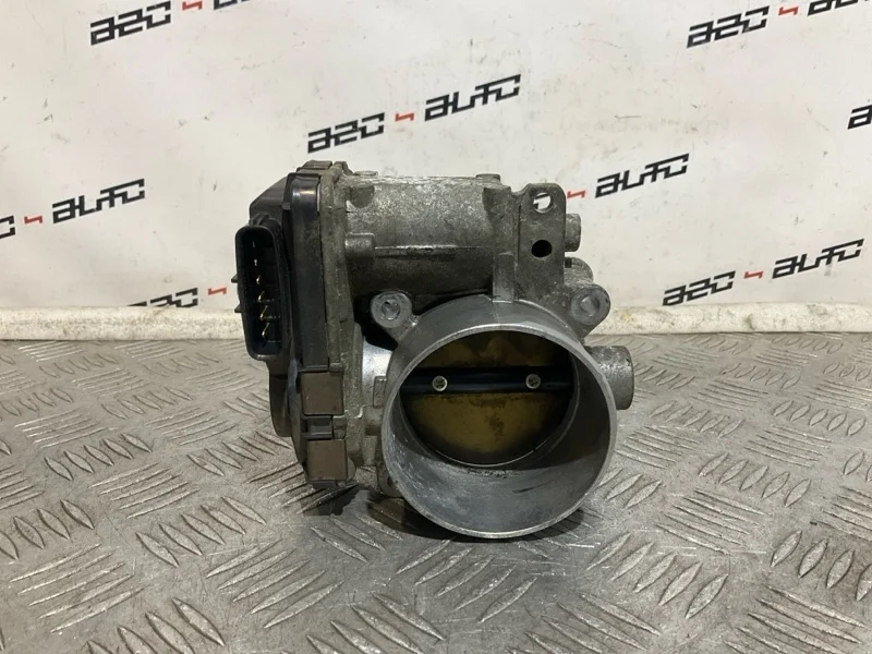 Дроссельная заслонка Volvo S60 8677796 1 2.4
