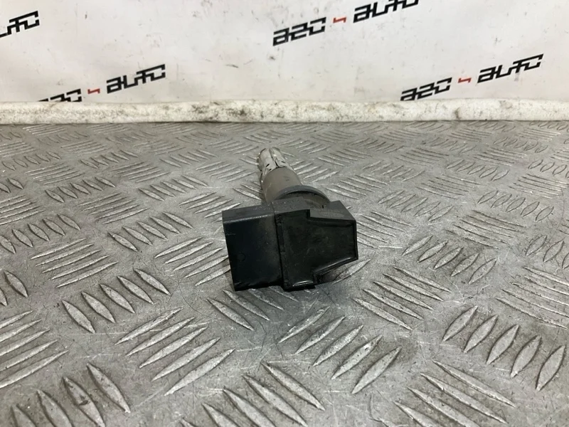 Катушка зажигания Skoda Fabia 036905715E 1 1.4