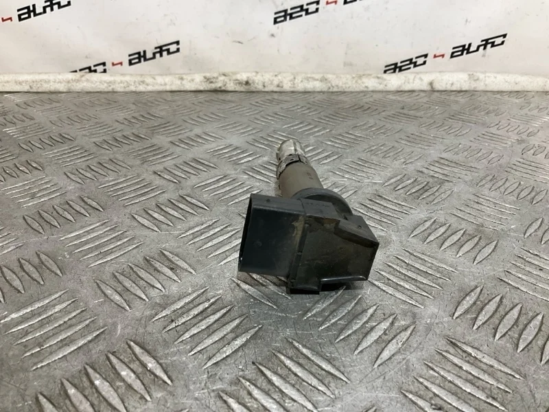 Катушка зажигания Skoda Fabia 036905715E 1 1.4