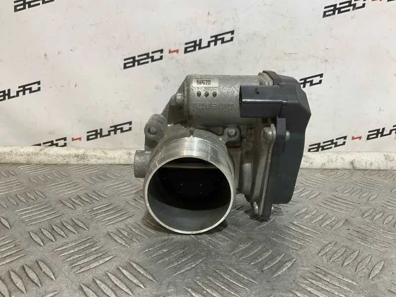 Дроссельная заслонка Audi A4 2010 06F133062Q B8 CDN