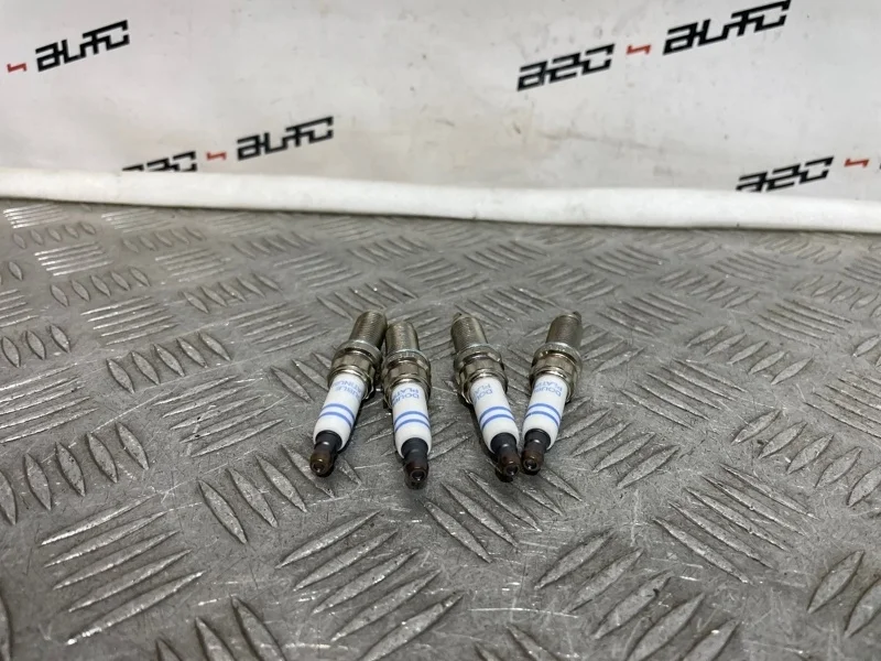 Свеча зажигания Citroen C4 ZR6SII3320 B7 1.6EP6CDT