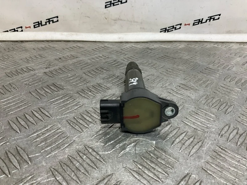 Катушка зажигания Mitsubishi Outlander 2006 1832A016 CW5W 2.4