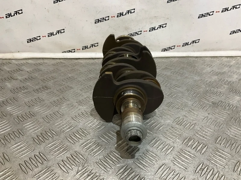 Коленвал Volkswagen Golf 2008 03C105101BF 5 1.4