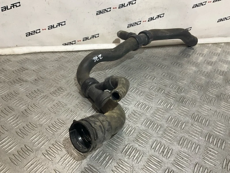 Патрубок системы охлаждения Volvo V70 2010 6G918286LE 3 2.5