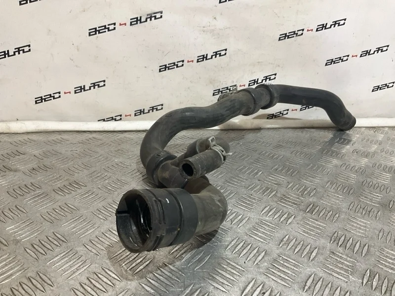 Патрубок системы охлаждения Volvo V70 2010 6G918286LE 3 2.5