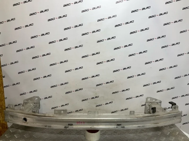 Усилитель бампера Renault Megane 2014 752100003R 3 2.0, передний