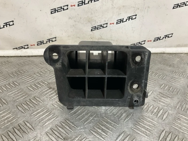 Крепление усилителя бампера Peugeot 3008 2011 9682791480 1 EP6CDT, переднее левое