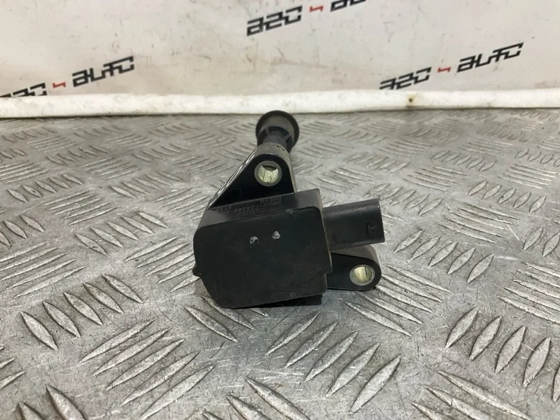Катушка зажигания Volvo V40 2014 BM5G12A366DA 2 B4164T
