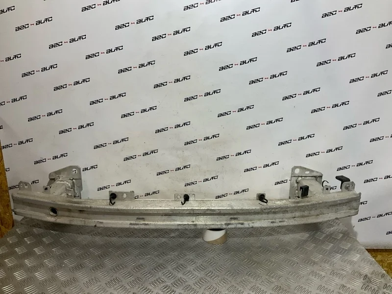 Усилитель бампера Renault Megane 2012 752100003R 3 2.0, передний