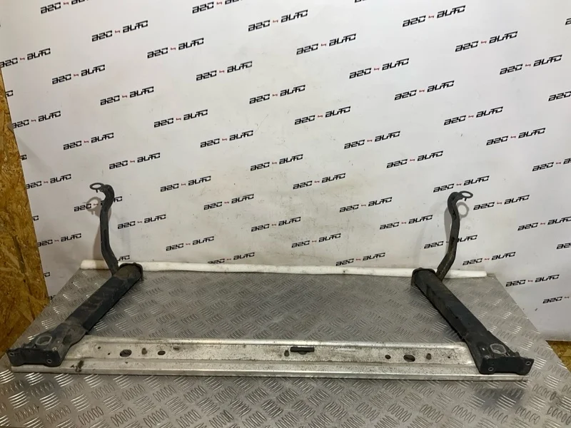 Планка радиатора Renault Megane 2012 544F00003R 3 2.0