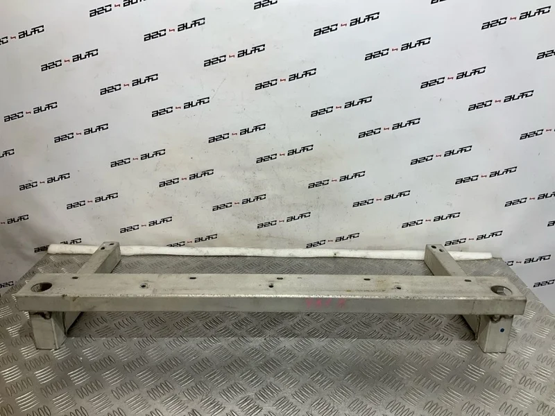 Подрамник Nissan Cima 544011MA1A Y51 3.5