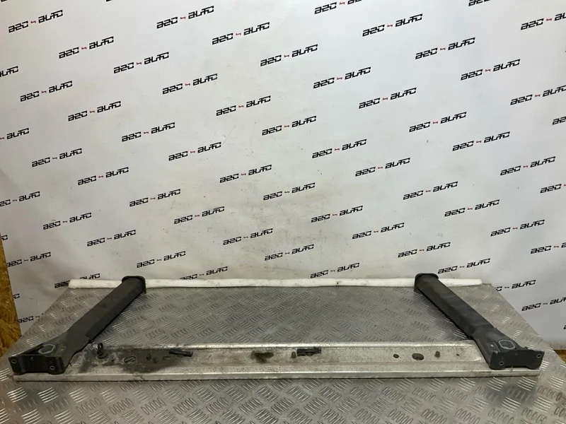 Планка радиатора Renault Megane 2014 544F00003R 3 2.0