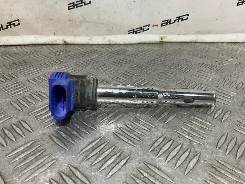 Катушка зажигания Audi Q5 07K905715F CDN