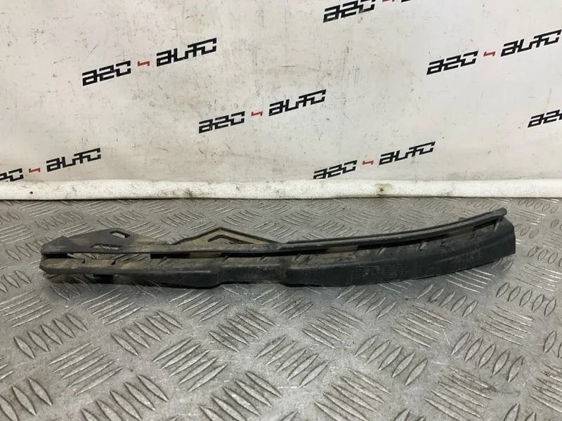 Крепление фары Volvo V50 30744956, левое