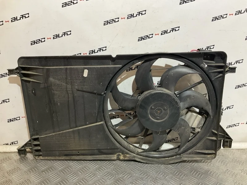 Диффузор Volvo V50 31261986 2.0