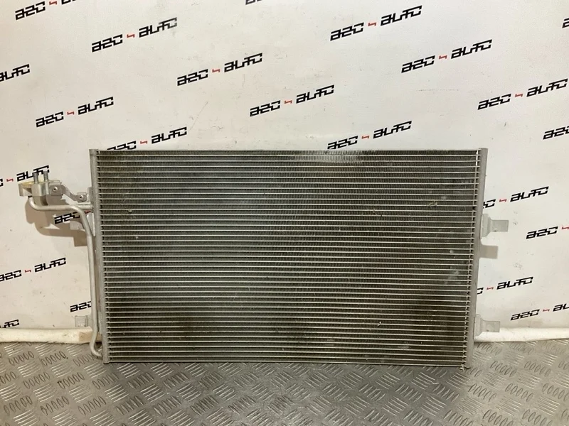 Радиатор кондиционера Volvo V50 31418512