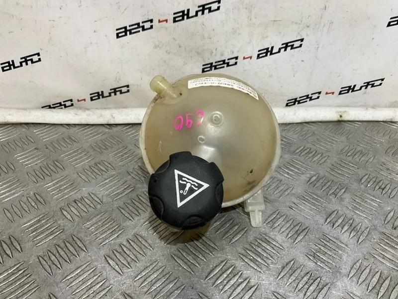 Бачок расширительный Citroen C4 2016 1323FA B7 1.2