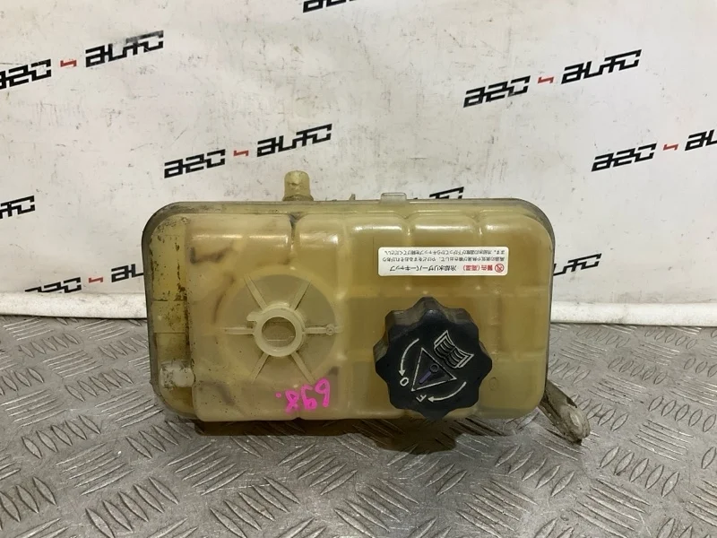 Бачок расширительный Citroen C5 2010 1323V1 2 2.0