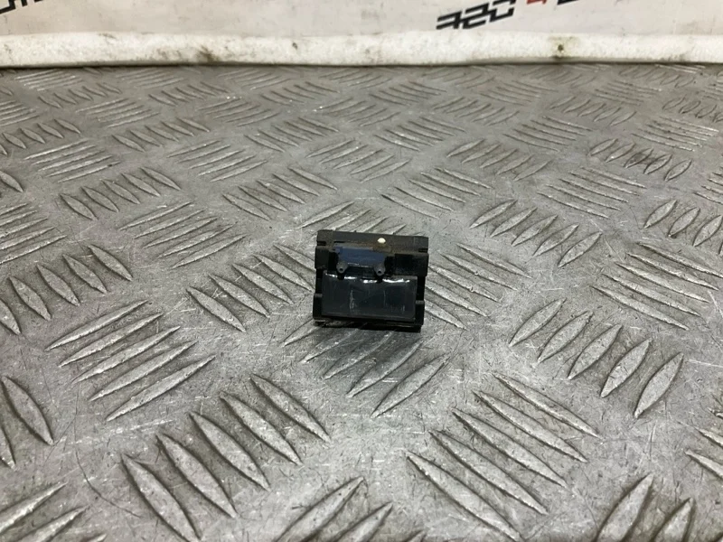 Кнопка открывания багажника Citroen DS4 2012 8719F8 1