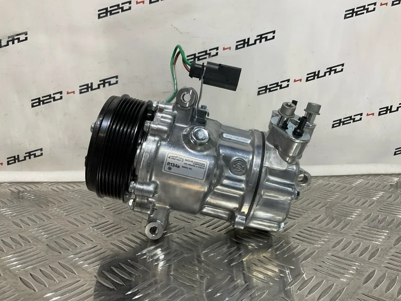 Компрессор кондиционера Skoda Rapid 6RF820803E NH3 1.6
