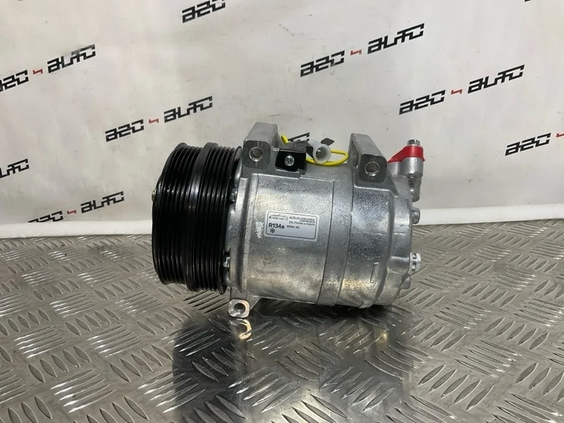 Компрессор кондиционера Volvo S40 1476878 2.4