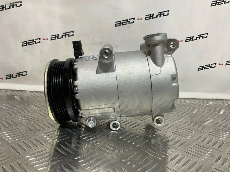 Компрессор кондиционера Ford Focus 1329719 2 1.8