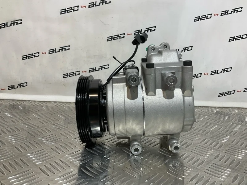 Компрессор кондиционера Hyundai Elantra 977012D000 3 1.8