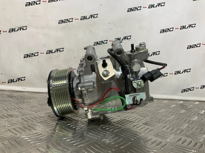 Компрессор кондиционера Honda CR-V WXHD017 RE 2.0