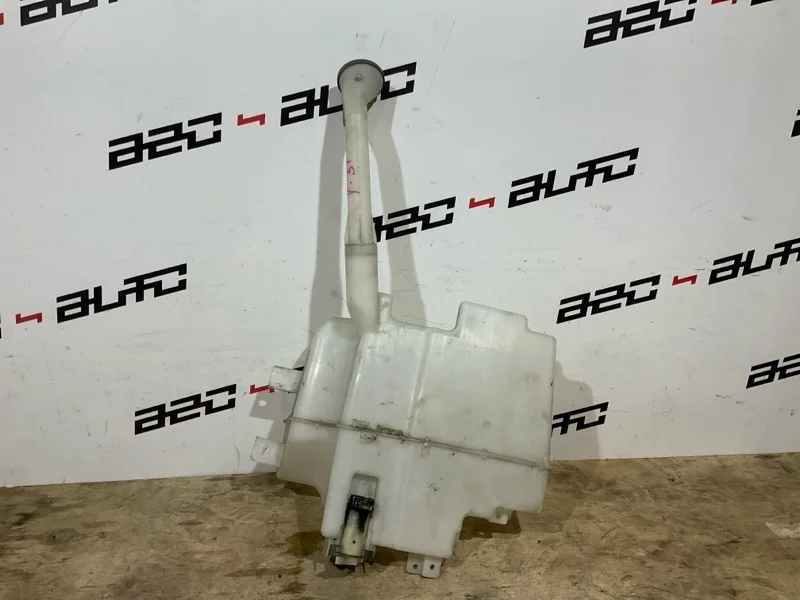 Бачок омывателя Nissan Fuga 289101ME0A Y51