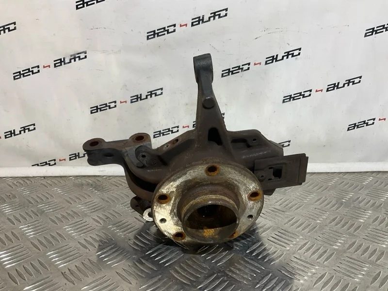 Кулак поворотный Renault Megane 2014 400150083R 3 2.0, передний левый