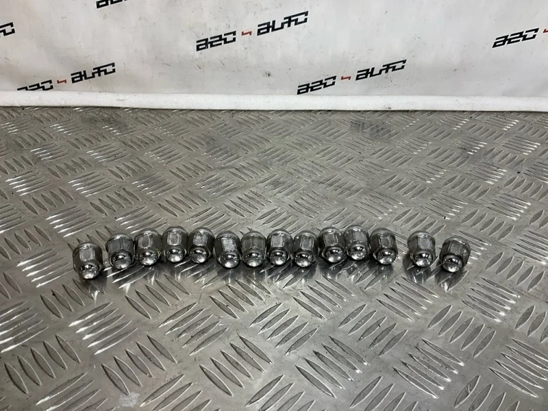 Болт колесный Suzuki Grand Vitara 2009 0915912057 JT 2.4