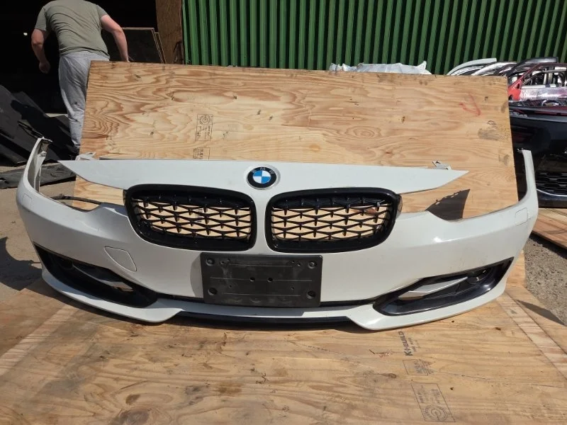 Бампер BMW 3 2013 51117293022 F30, передний