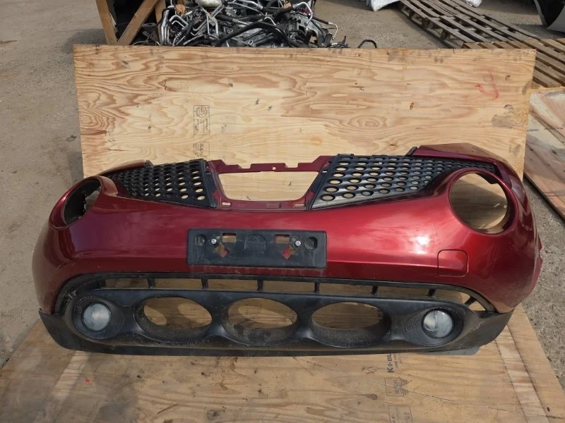 Бампер Nissan Juke 2011 620221KA4D, передний