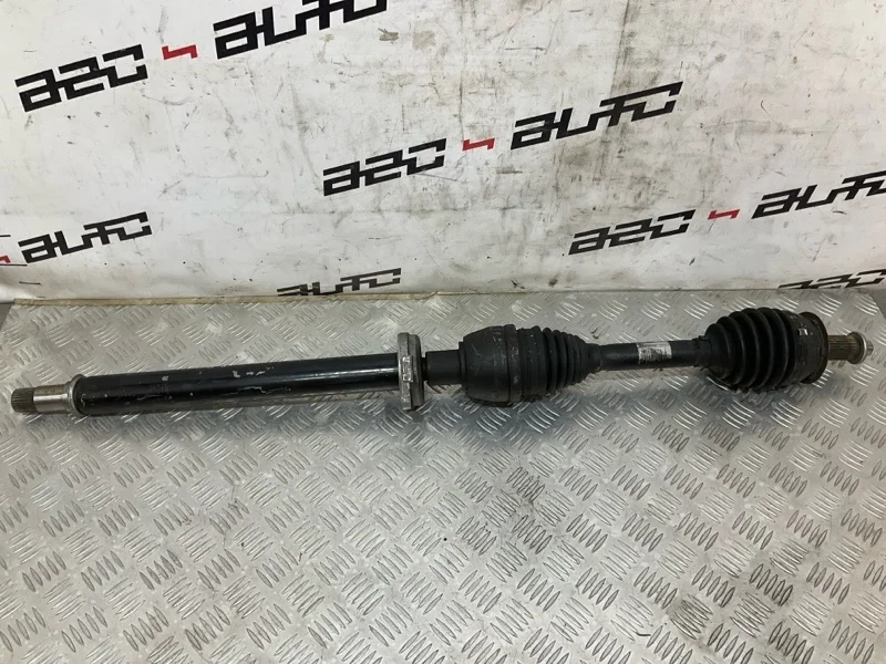 Приводной вал Mercedes B class 2013 A2463302800 W246 1.6, правый