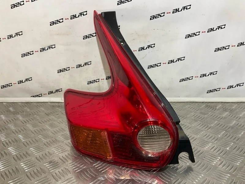 Фонарь Nissan Juke 2012 265551KA0A, левый